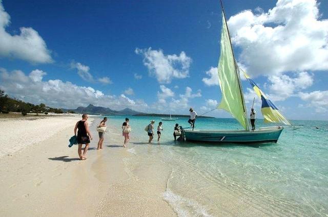 Coin De Paradis Luxury Beachfront Apartment Mauritius ภายนอก รูปภาพ